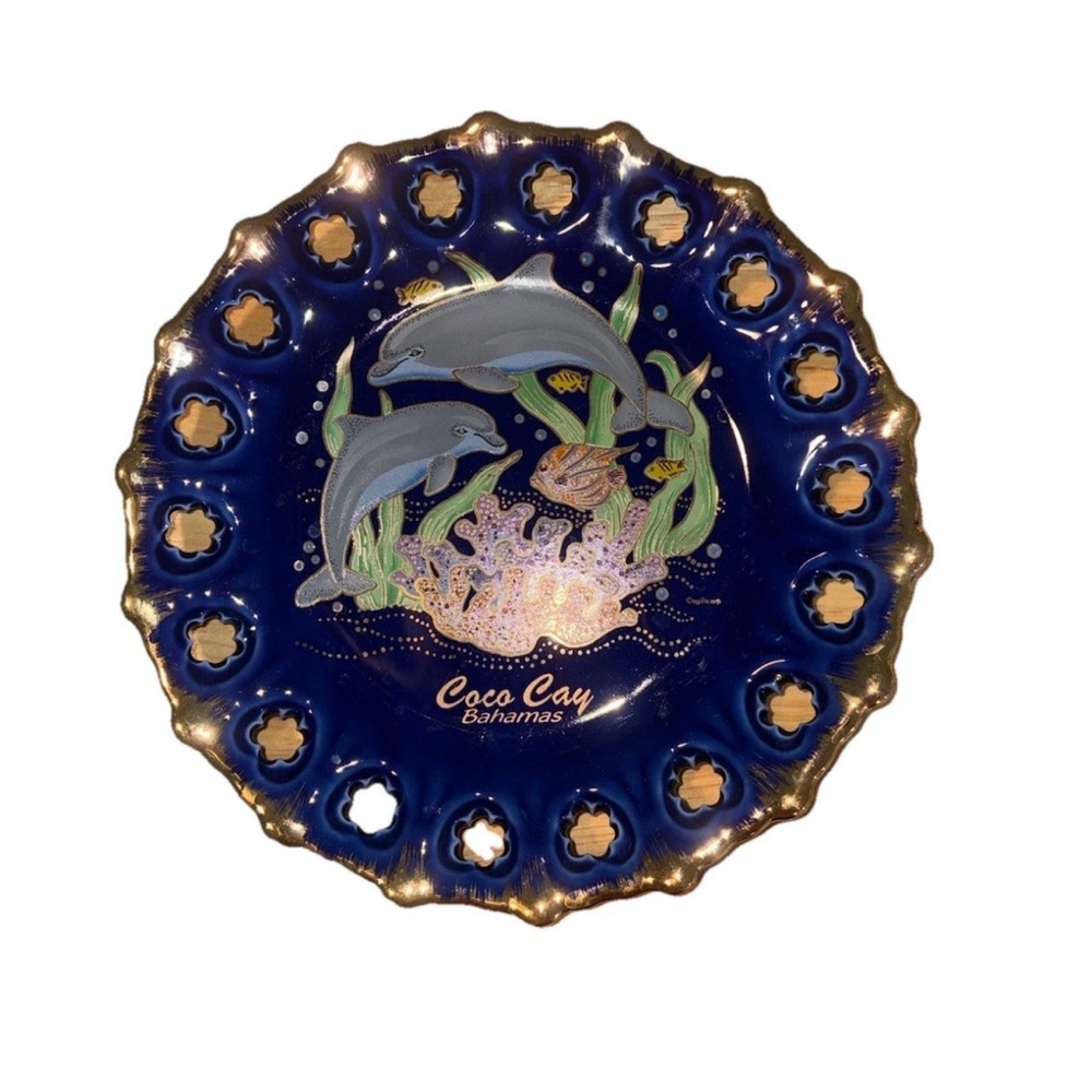 Vintage Coco Cay Bahamas Dolphin Decorative Plate Scalloped Edge Gold Tone Trim